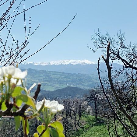 לינה וארוחת בוקר Bebbio Casale Monte Valestra מראה חיצוני תמונה