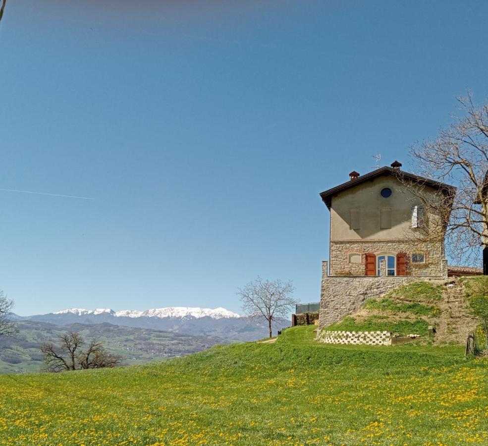 לינה וארוחת בוקר Bebbio Casale Monte Valestra מראה חיצוני תמונה