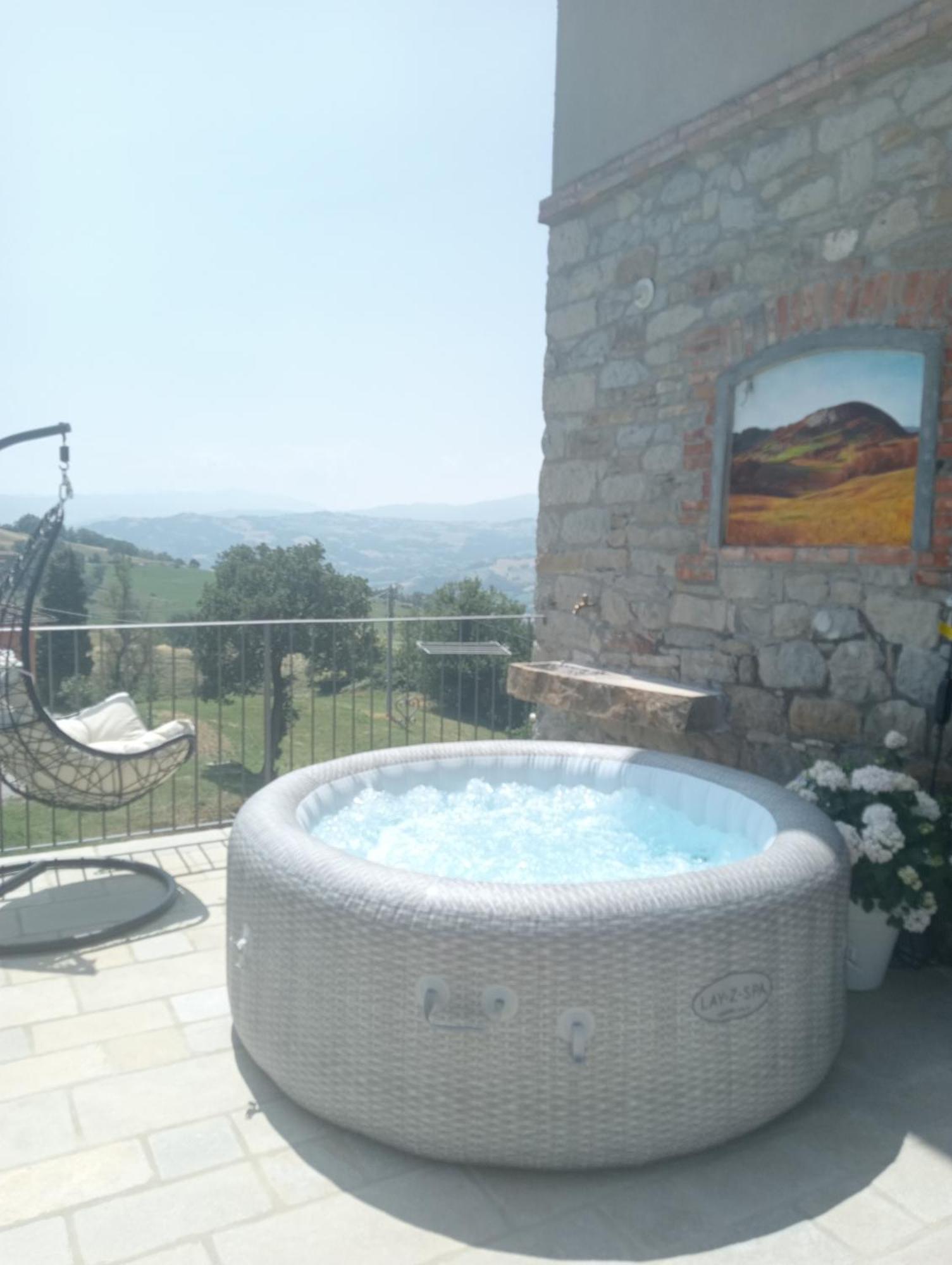 לינה וארוחת בוקר Bebbio Casale Monte Valestra חדר תמונה
