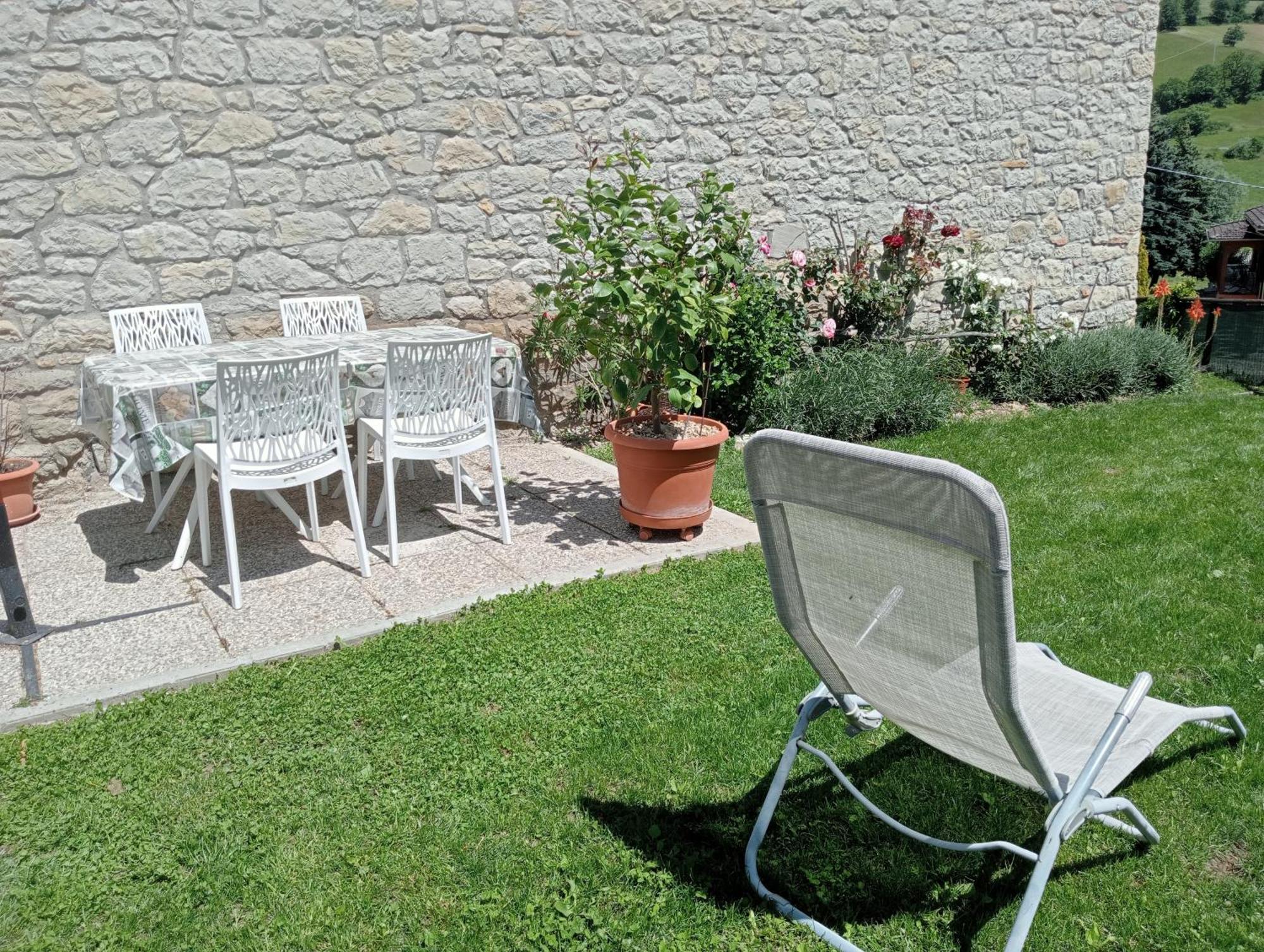 לינה וארוחת בוקר Bebbio Casale Monte Valestra חדר תמונה